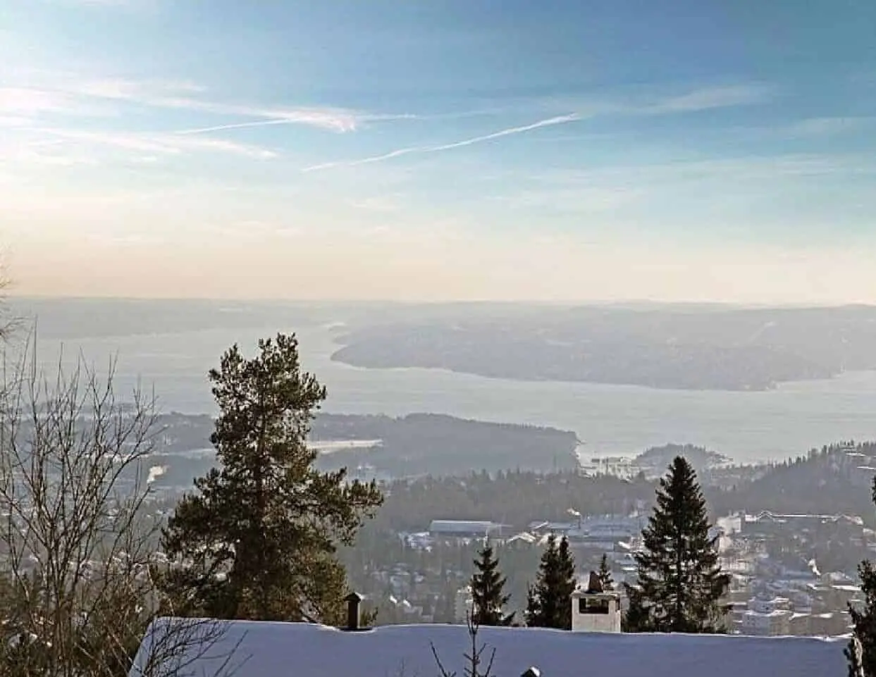 Illustration — James Bond architecture in Holmenkollen with fantastic views